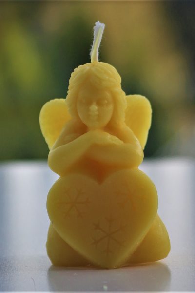 Engel mit Herz